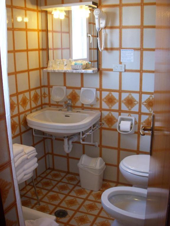 Hotel La Campagnola Moena Quarto foto